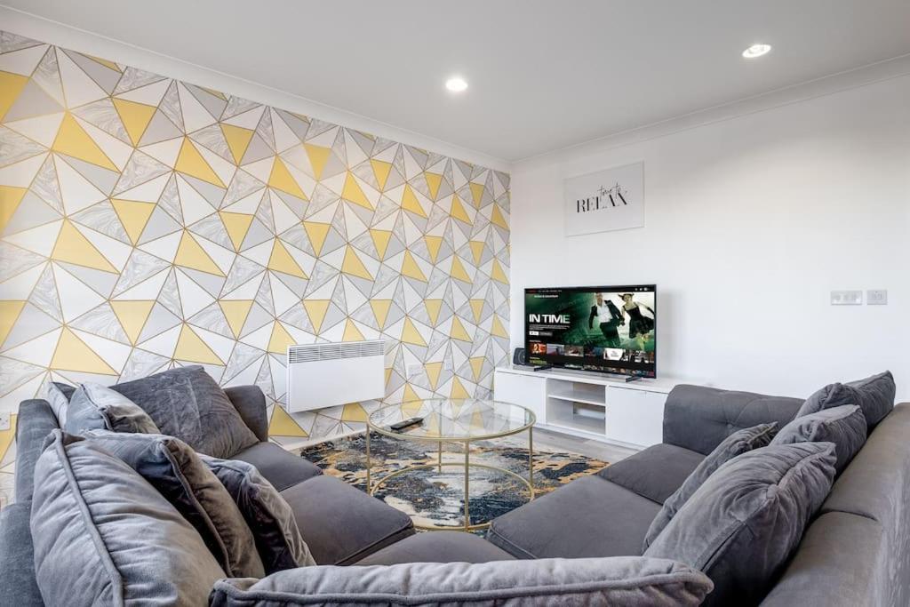 Ebra Stays - Luxury 2 Bedroom Apartment - Birmingham Exterior foto